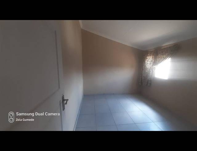 2 BEDROOM PROPERTY TO RENT IN MOEDI